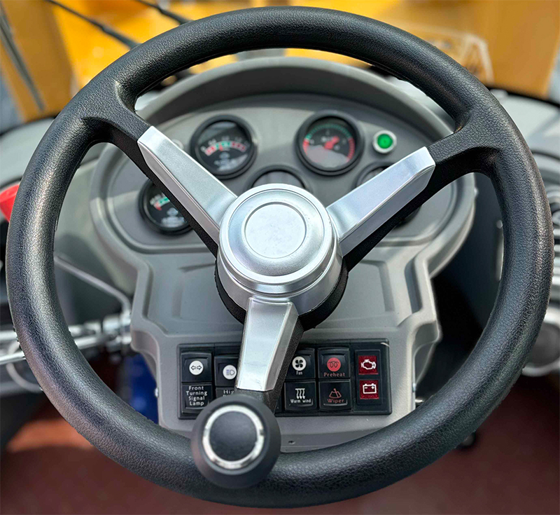 Construction Loader.jpg Construction Loader.jpg