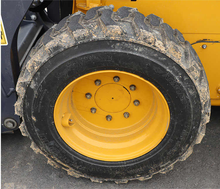 Compact Skid Steer Loader