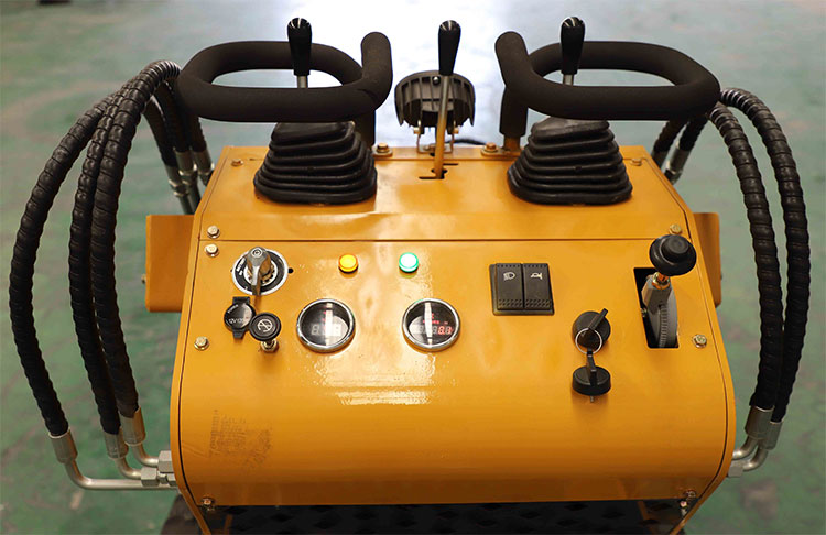 Construction skid steer