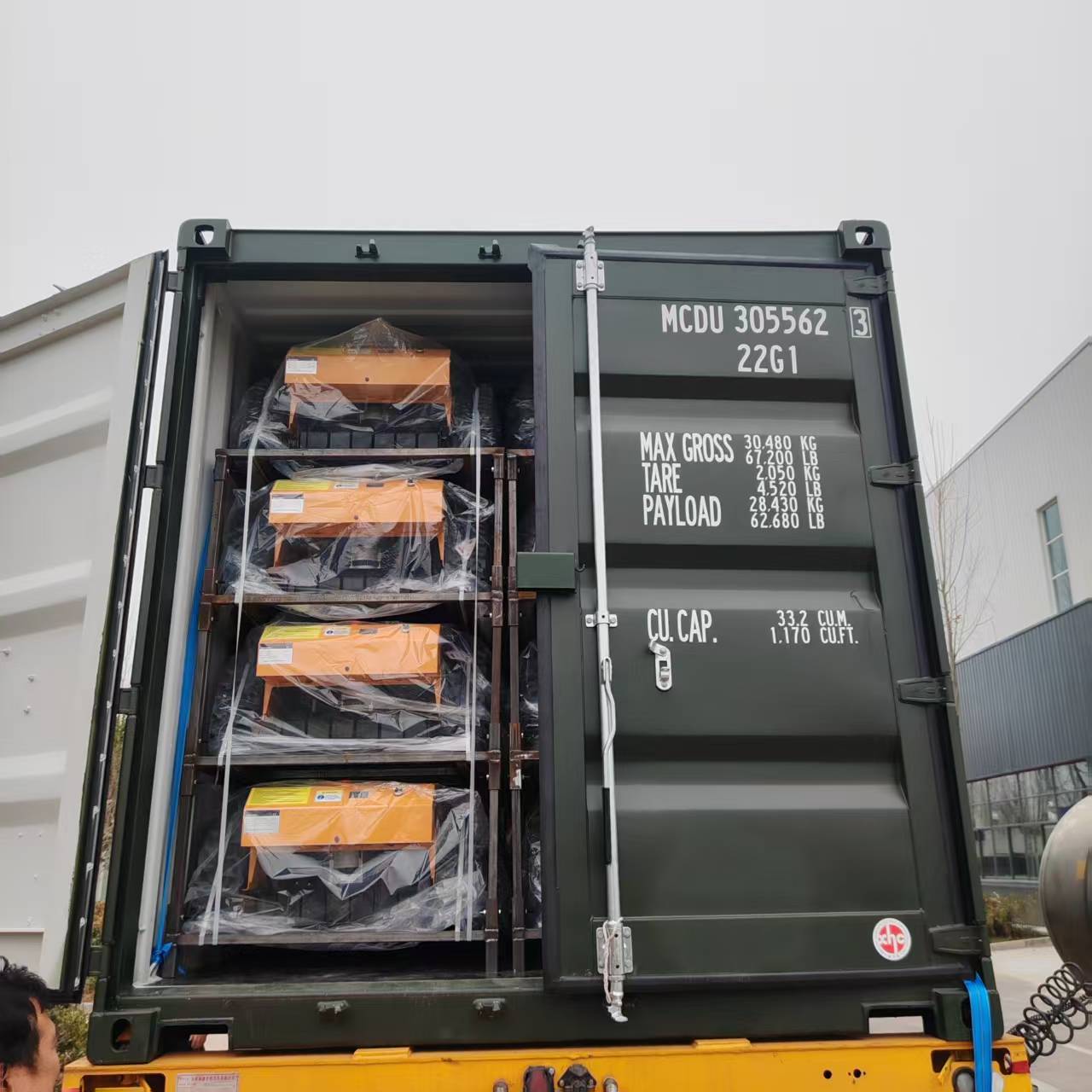 Lawn mowers in stock at European overseas warehouses