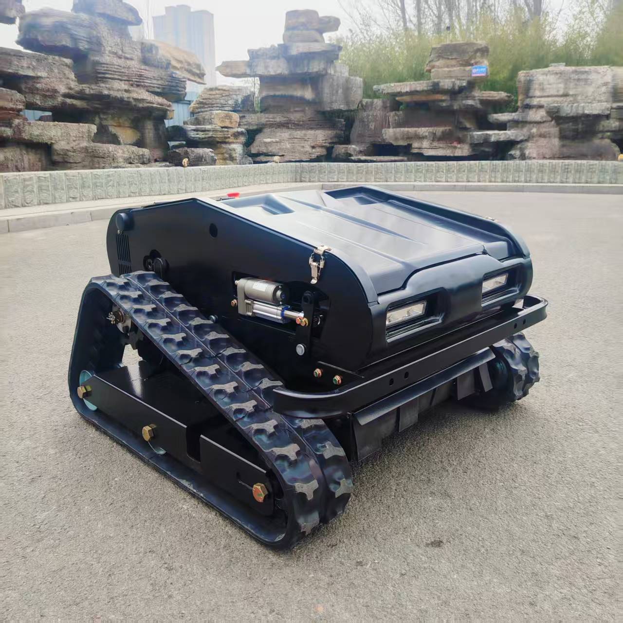 Industrial-Grade Equipment for Complex Terrains Industrial-Grade Equipment for Complex Terrains