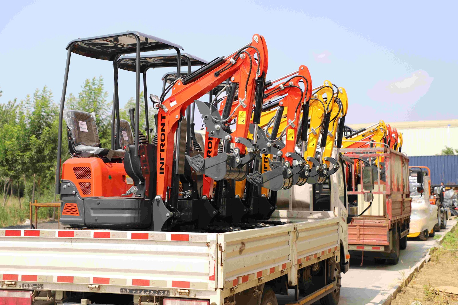184 Units Mini Excavators Successfully Shipped